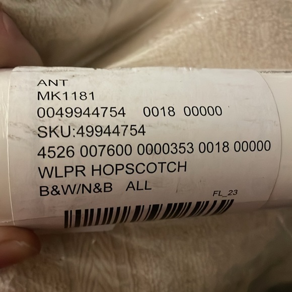 2 / Anthropologie Magnolia Home Hopscotch Wallpaper #4 - Picture 9 of 9